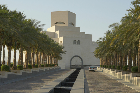 Doha: Stadtführung Souq Waqif, Katara Village und NationalmuseumDoha: Stadtführung durch den Souq Waqif, das Katara Village und das Nationalmuseum