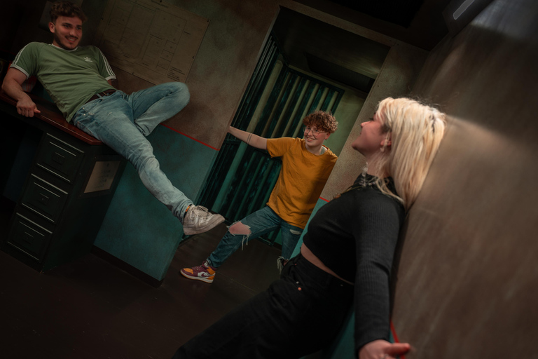 Madrid: Prison Island Giant Indoor Escape Game Entry Ticket Escape game new generation in Madrid with 1h Prison Island