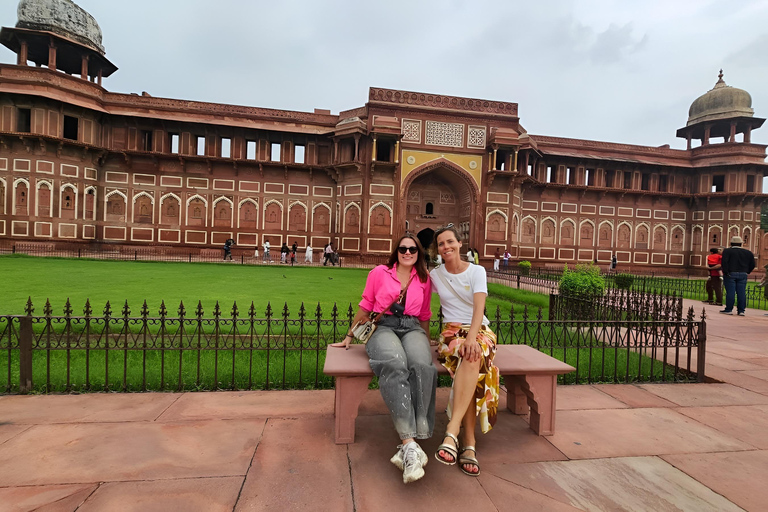 From Delhi: Taj Mahal Sunrise Day Tour with Transfer & Lunch Tour with Private AC Car & Professional Guide