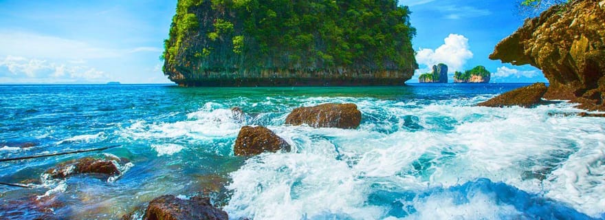 Phuket : hors-bord jusqu'à Phi Phi, Bamboo, snorkeling et déjeuner