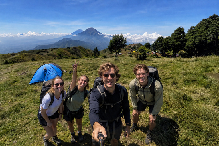 Yogyakarta: Mount Prau Golden Sunrise Hike and Summit Coffee All-Inclusive Mount Prau Sunrise Experience