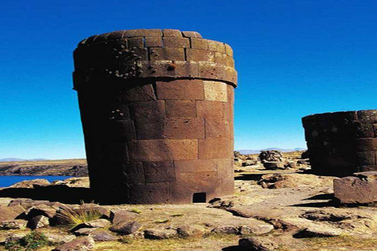 Excursie naar de chullpas van Sillustani: Mysterieuze begraafplaats