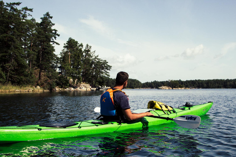 Vaxholm : Aventure en kayak dans une réserve naturelle - autoguidéeLocation de kayak double - 5 heures