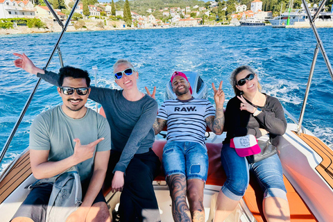 Wspaniała błękitna laguna, łódź motorowa, wino/woda i ręczniki w cenie.Włochy na plaży