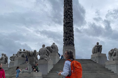 Oslo: tour guidato a piedi del Parco VigelandOslo: tour guidato a piedi nel Parco Vigeland