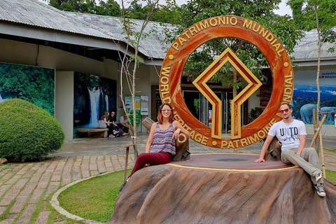 Bangkok: Tour a piedi per piccoli gruppi del Parco Nazionale di Khao YaiTour privato con servizio di prelievo e rientro in hotel