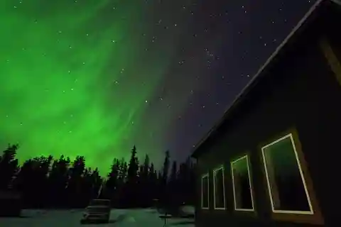 Whitehorse: Observação nocturna da aurora boreal