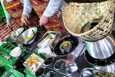 Bangkok: cucina autentico cibo thai con Smart CookBangkok: cucina il vero cibo thailandese con Smart Cook