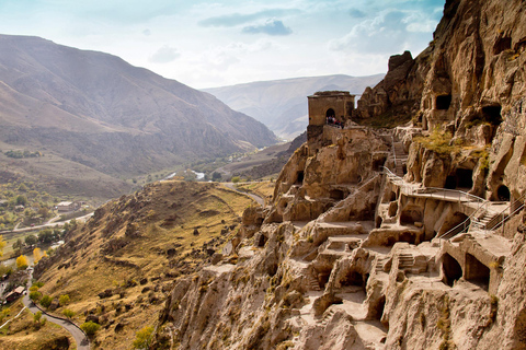 Schatten van Georgië: Borjomi, Rabat&#039;s &amp; VardziaWinteroptie