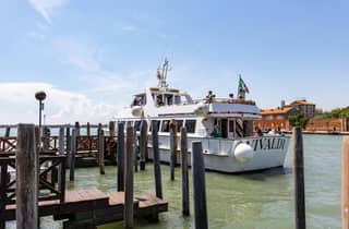 Ganztagestour mit dem Boot nach Murano Burano Torcello ab Chioggia