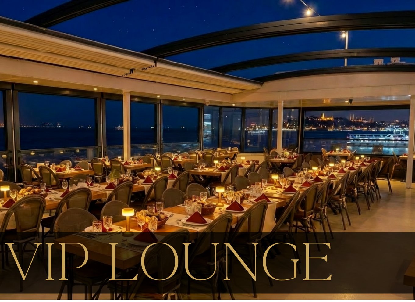 Istanbul: Bosporus-middagscruise og show med privat bord