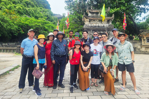 Ab Hanoi: Hoa Lu, Trang An & Mua-Höhle TagestourTagestour mit Abholung in der Altstadt von Hanoi