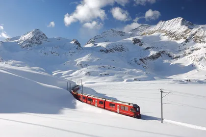 Von Mailand aus: Bernina Red Train nach St. Moritz Geführte Tour