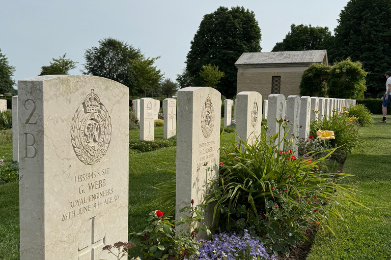 Paris: Normandy D-Day, Omaha Beach & American Cemetery Paris: Normandy D-Day Round-Trip Experience