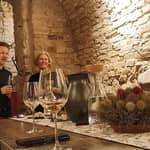 Degustazioni di vini e idromele locali nelle cantine della Città Vecchia di Vilnius
