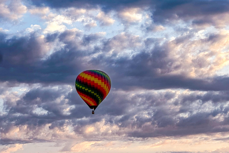Noble Life Sunrise Hot Air Balloon Ride Over Dubai Desert