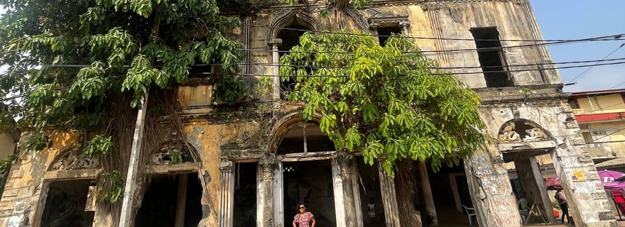 Circuit 2 villes : visite privée de la ville d'Abidjan et de Grand Bassam