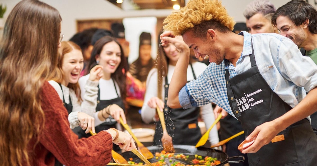 Barcelona PaellaKochkurs mit Marktbesuch und mehr GetYourGuide