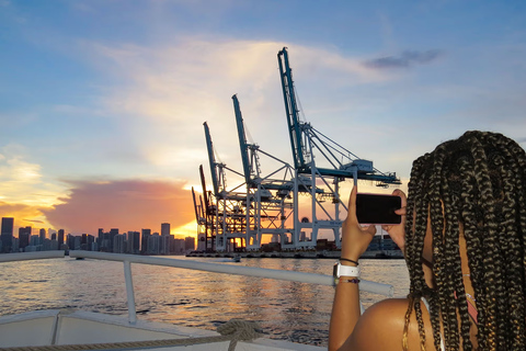 Miami: Biscayne Bay Boat Tour with Guide