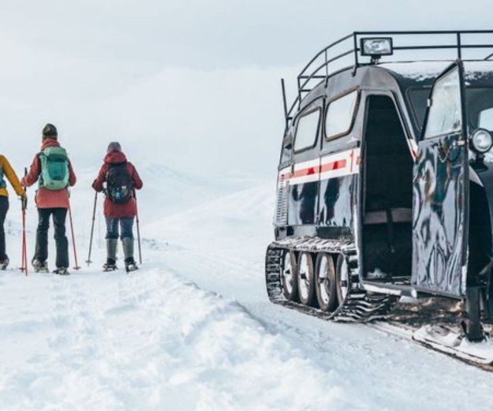 Jotunheimen: Snowcoach Tour With Lunch