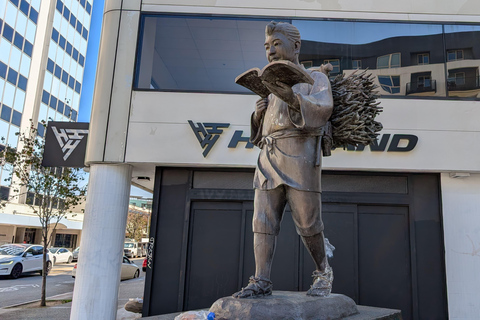 Los Angeles: Little Tokyo, Murals and Skyline