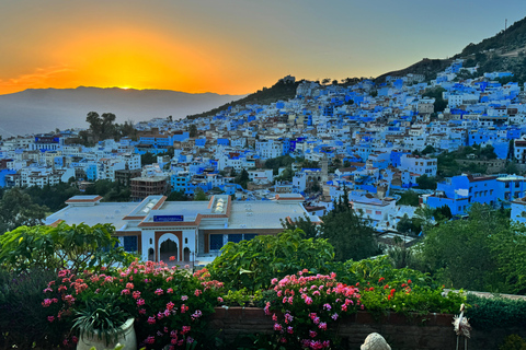 Desde Tánger Traslado Privado Vip a Fez Vía Chefchaouen