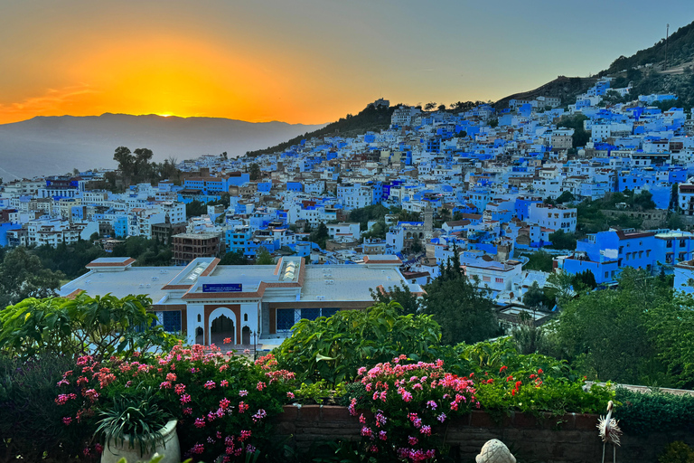 Desde Tánger Traslado Privado Vip a Fez Vía Chefchaouen