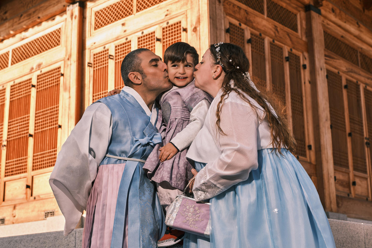 Seoul: Cinematic Hanbok Experience with Photos Cinematic Hanbok Experience - 30mins