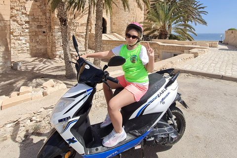 Djerba: Scooter tour of the island Full-day guided tour