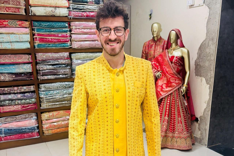 Delhi: Guided Shopping Tour Experience with Female Expert Exclusive Full-Day Shopping Tour with Female Expert Guide