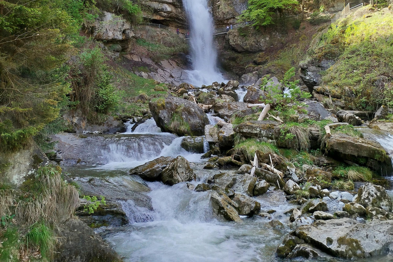 Bönigen: Szlak nad jeziorem i wędrówka do wodospadów Giessbach
