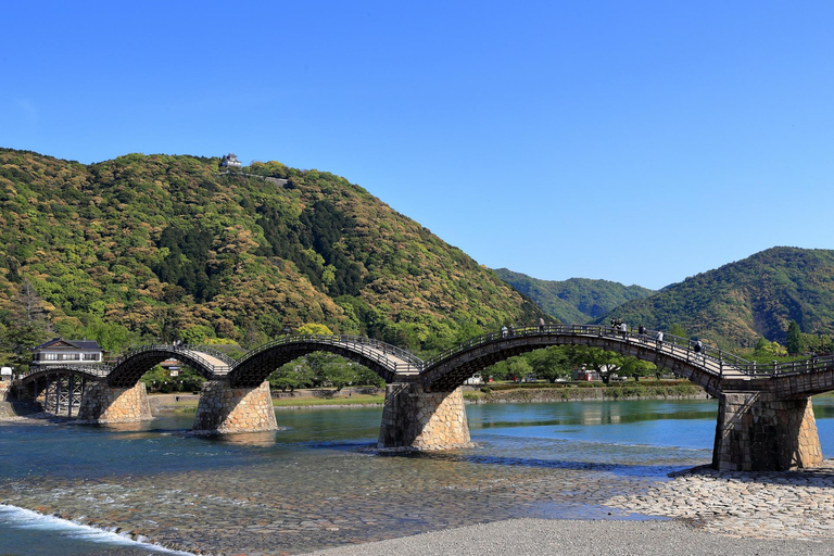 1-tägige Miyajima &amp; Iwakuni Tour: Ikonische japanische Landschaften