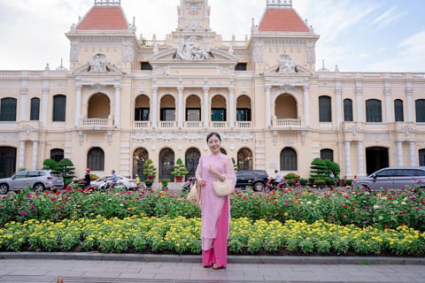 Ho Chi Minh City: Ao Dai Try-On Photo Experience in Saigon - Image 2