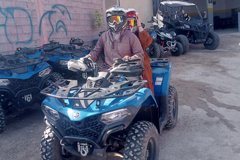 Quadriciclo e jantar no deserto de Agafay