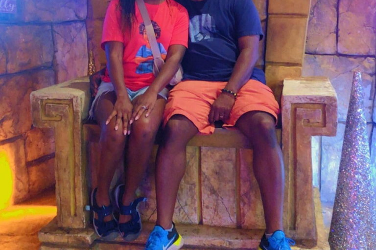 Montego Bay: Walking Tour with Lunch and Ice Cream