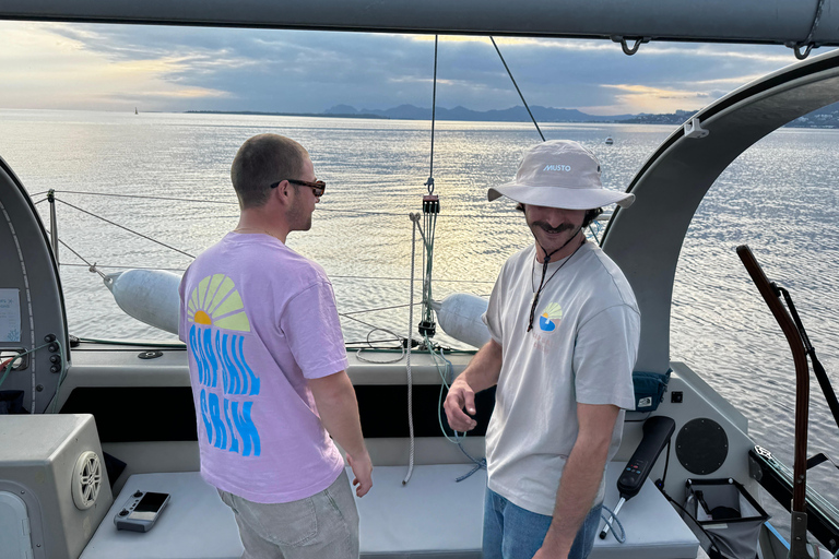 Antibes : Discover the Art of Sailing on a Scenic Cruise