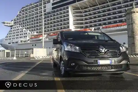 Dal porto di Civitavecchia: trasferimento privato di sola andata per Roma