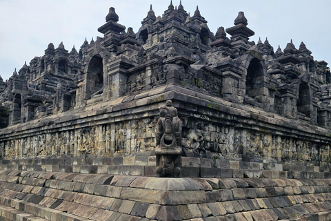 Yogyakarta: Borobudur Temple & Enam Langit Private Tour