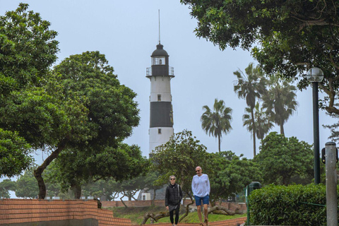 Urban Scooter Exploration: A Miraflores Ride