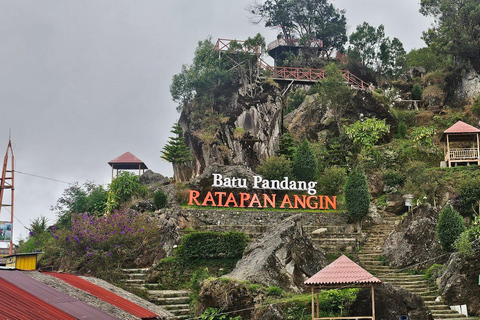 从日惹出发的日出西库尼尔山和迪恩高原之旅从日惹到日出 Sikunir 和 Dieng 高原之旅