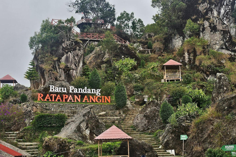 从日惹出发的日出西库尼尔山和迪恩高原之旅从日惹到日出 Sikunir 和 Dieng 高原之旅