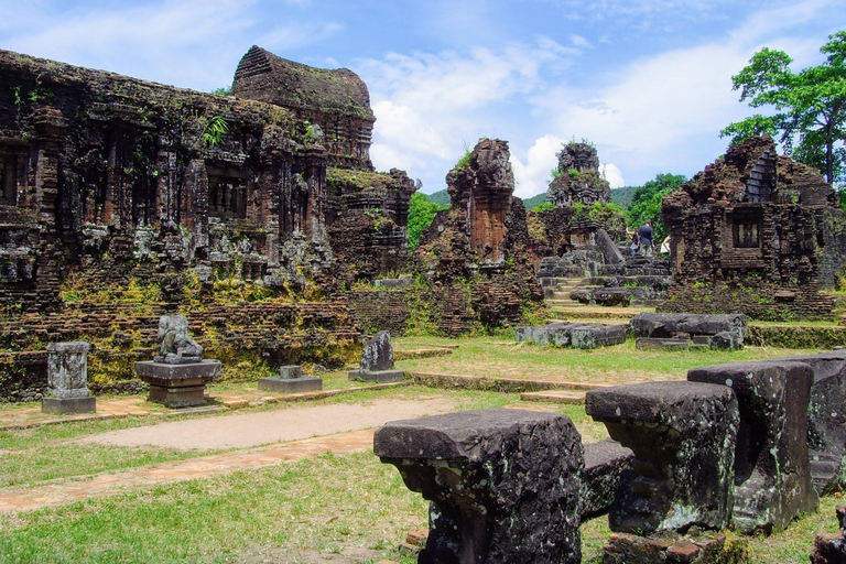 Dia inteiro na montanha de mármore e em My Son: De Hoi An/ Da NangDe Hoi An