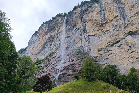 Interlaken: Tour di punta con un abitante del luogo in auto privataTour di 3 ore