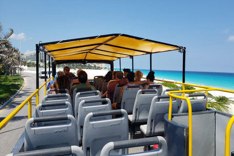 Cancún: tour guiado con compras y cata de tequilaTour desde lugares de encuentro en Cancún