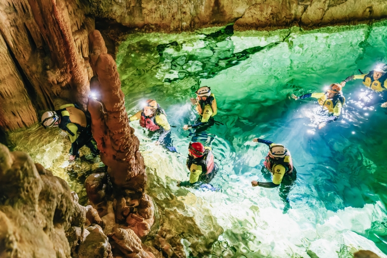 Majorka: półdniowa przygoda w morskich jaskiniachMajorka: półdniowa przygoda z jaskiniami morskimi - dojazd własny