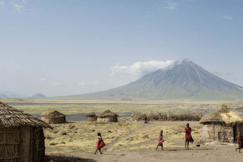 Arusha: Lake Natron 3-Day Tour with Maasai Village Visit