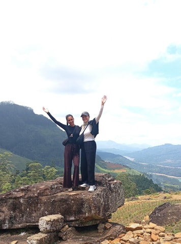Nuwara Eliya Hands-On Tea Plucking, Tea Tasting & Waterfalls