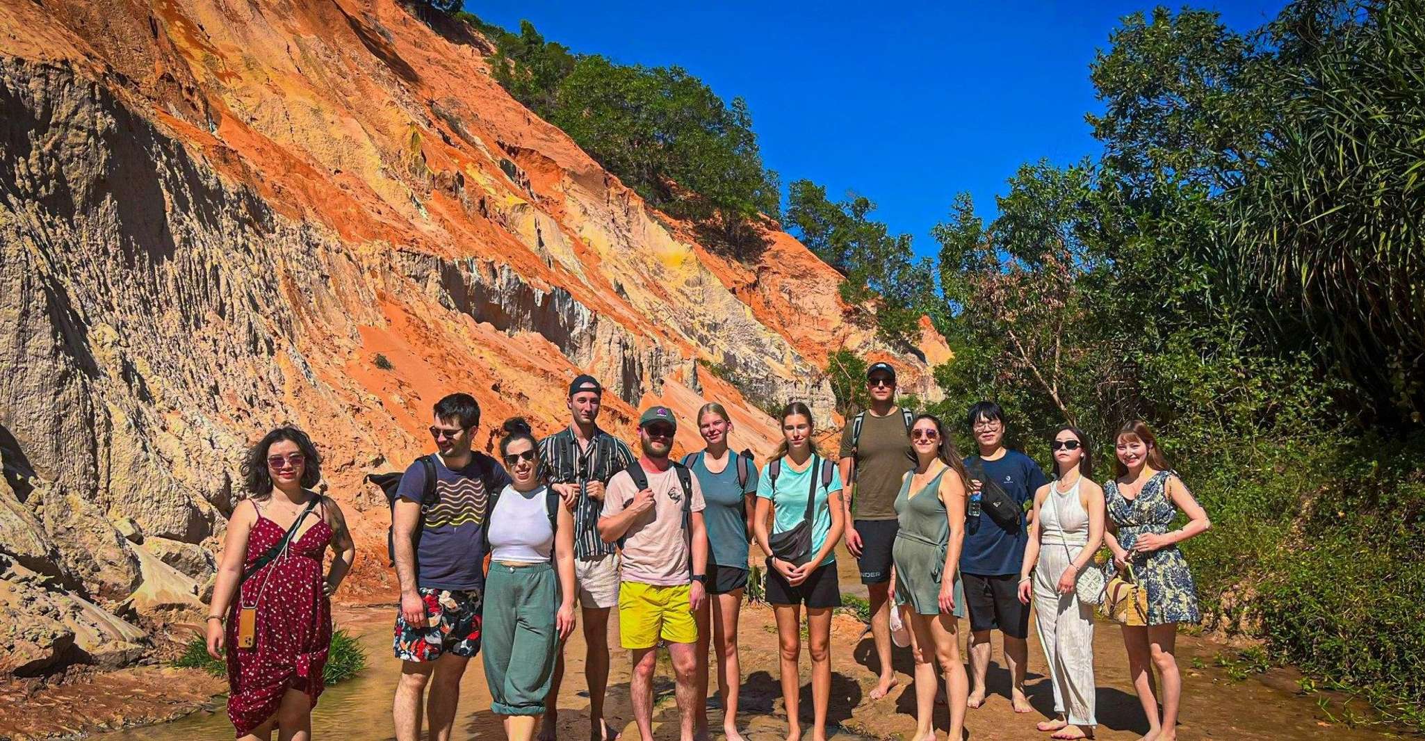 Mui Ne, Sand Dunes Jeep Tour with Friendly English Guide - Housity