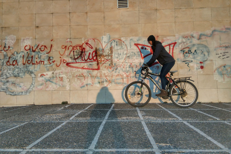 SKOPJE HYR EN CYKEL