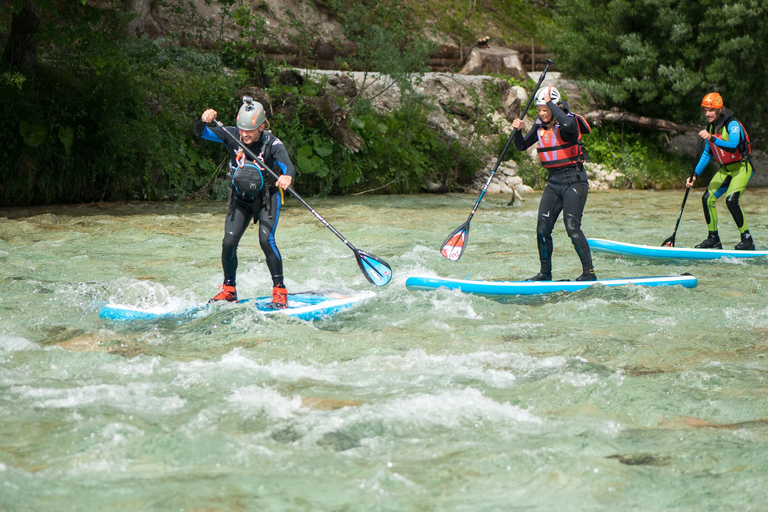 Stand-up Paddle Board en eaux vives de Soča : Aventure en petit groupe